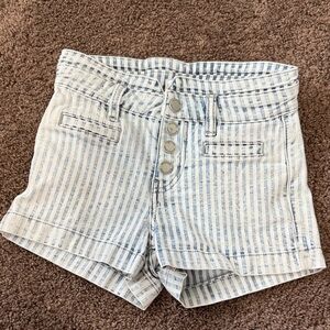 Kancan signature high rise slim fit shorts